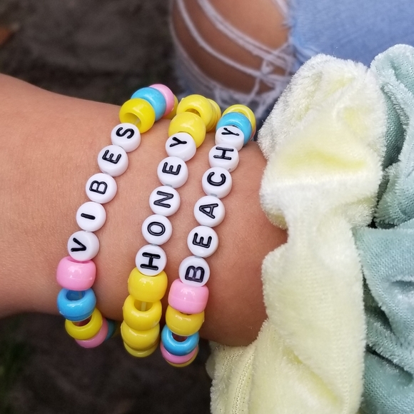 Vibes Honey Beachy Pony Bead Kandi VSCO Bracelet - Picture 2 of 5